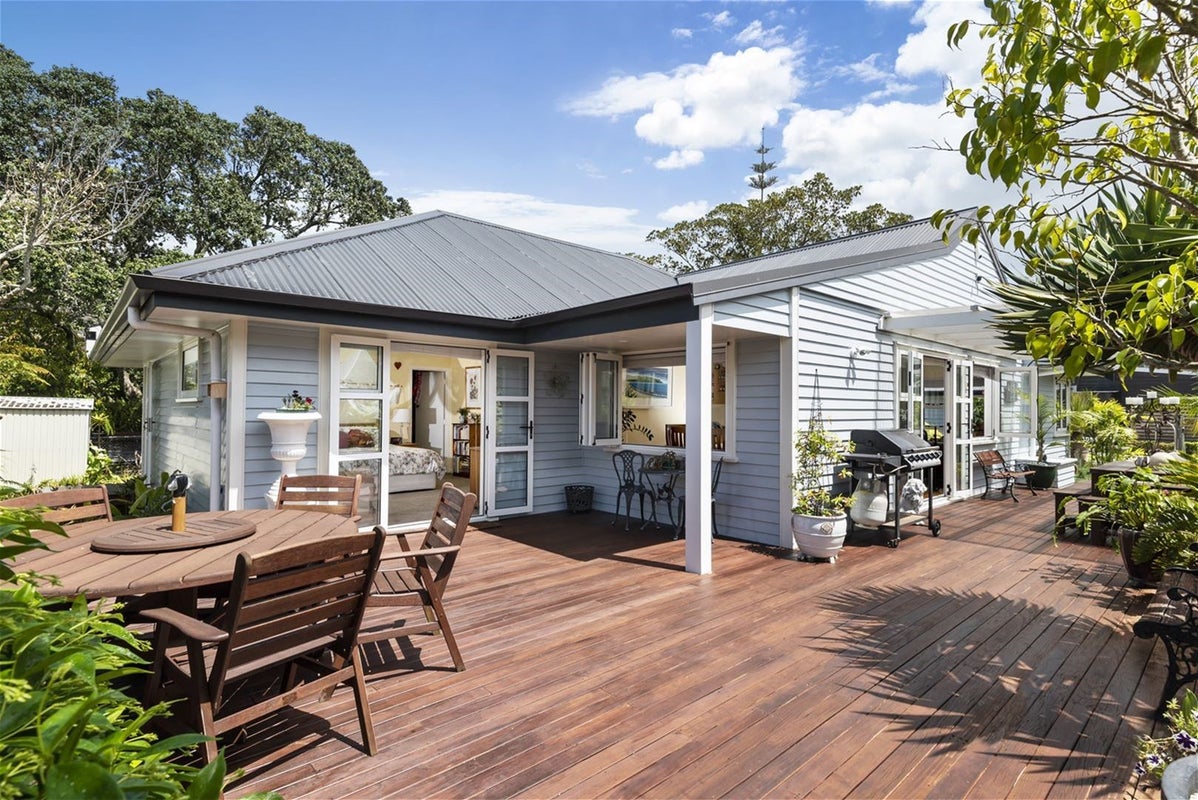 1/107 Nile Road, Milford, Auckland - Carousel 1
