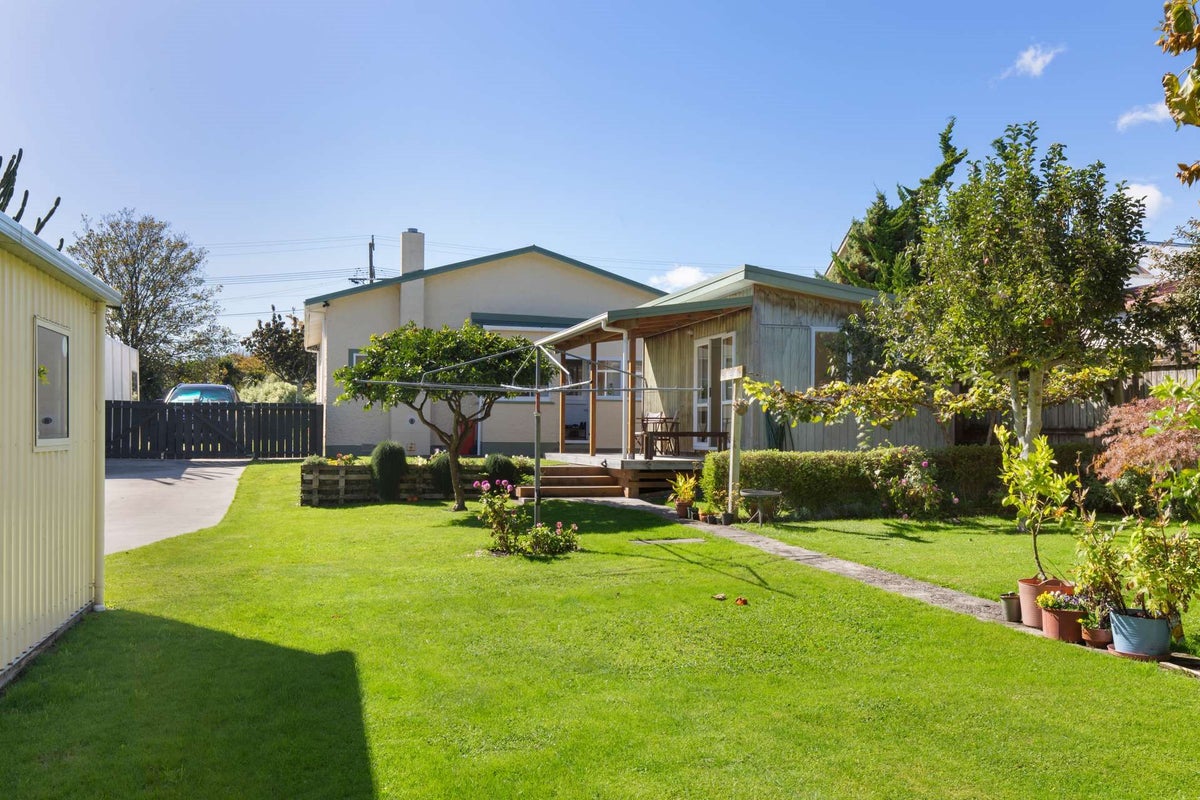 7 Mitchell Street, Aramoho, Whanganui - Carousel 1