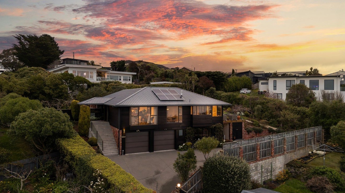 100 Mount Pleasant Road, Mount Pleasant, Christchurch - Carousel 1