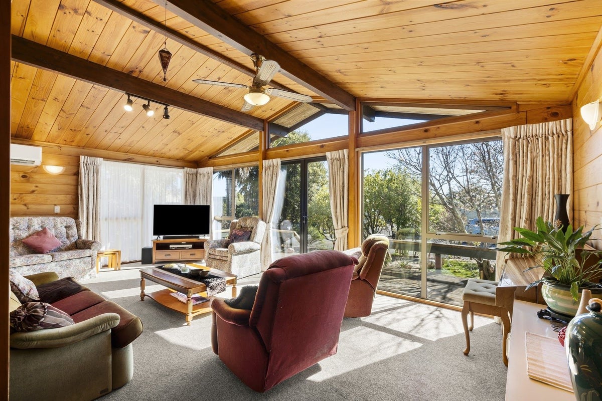 22 Seaton Street, Marybank, Nelson - Carousel 2