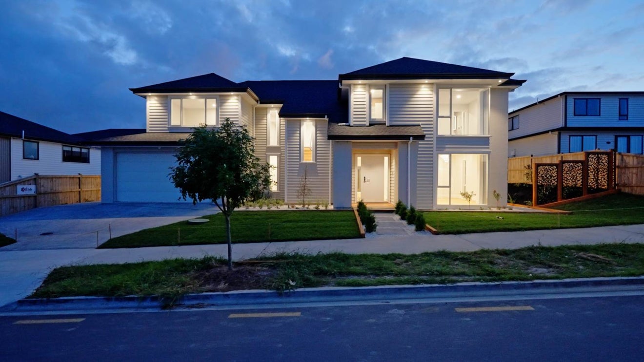 4 Paikea Street, Albany Heights, Auckland - Carousel 1