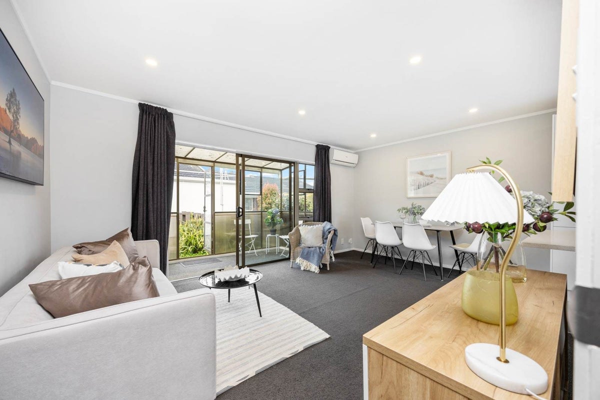 4/57 Moana Avenue, One Tree Hill, Auckland City, Auckland - Carousel 2