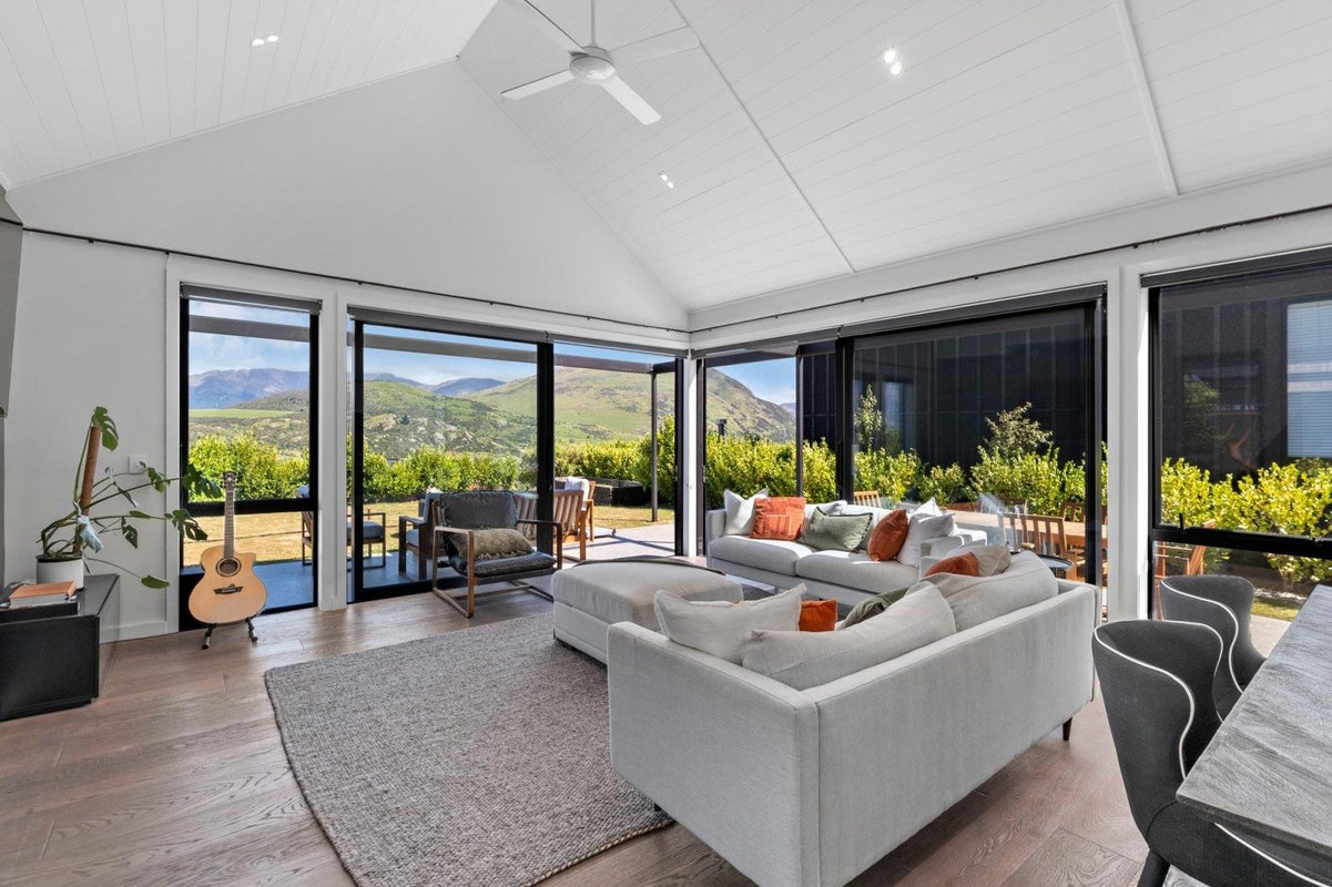 21 Double Cone Road, Jacks Point, Queenstown - Carousel 2