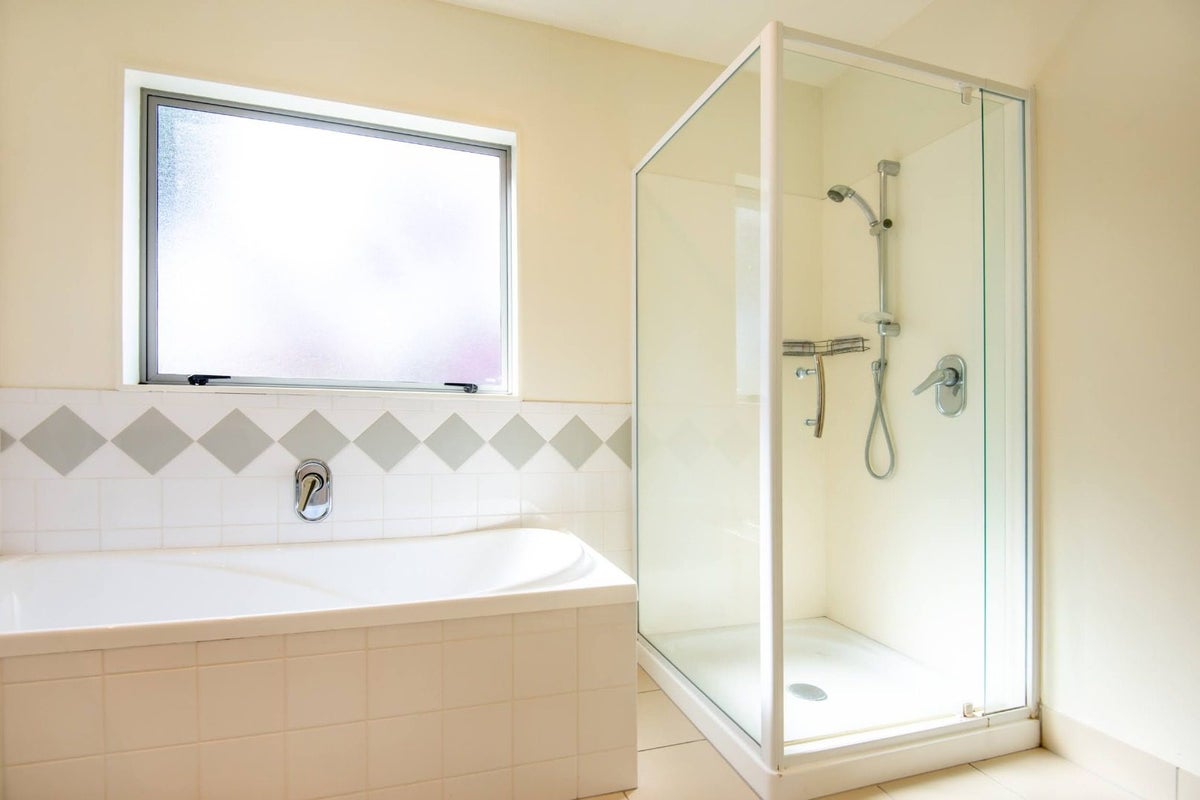 1/2 Pegler Avenue, Royal Oak, Auckland - Carousel 24