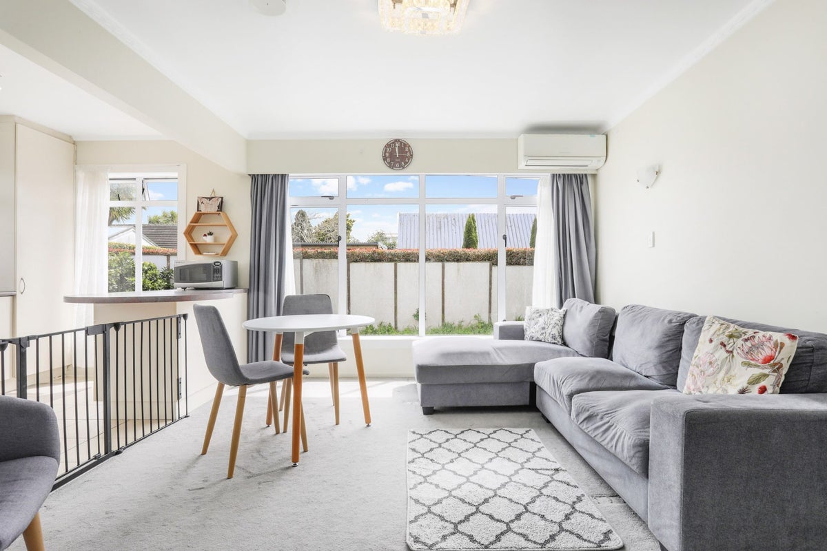 3/150 St George Street, Papatoetoe, Auckland - Carousel 2