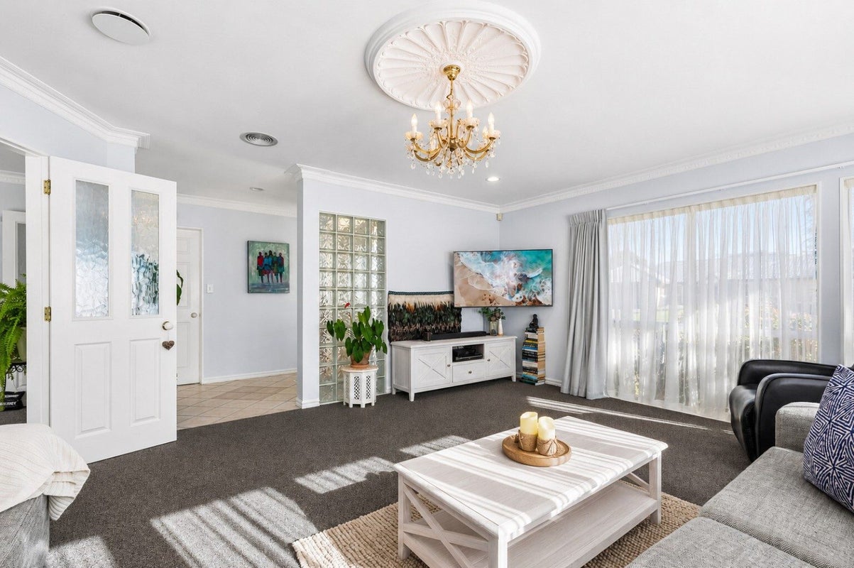 31 Huntington Drive, Bethlehem, Tauranga - Carousel 1