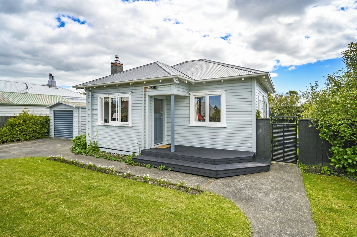 402 Riverslea Road South, Akina, Hastings - Carousel 1