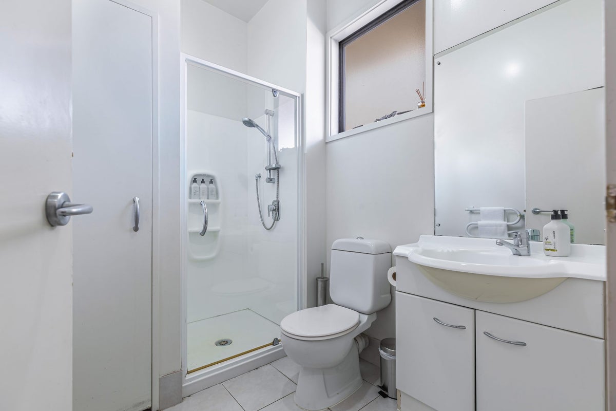 2F/6 Burgoyne Street, Grey Lynn, Auckland - Carousel 2