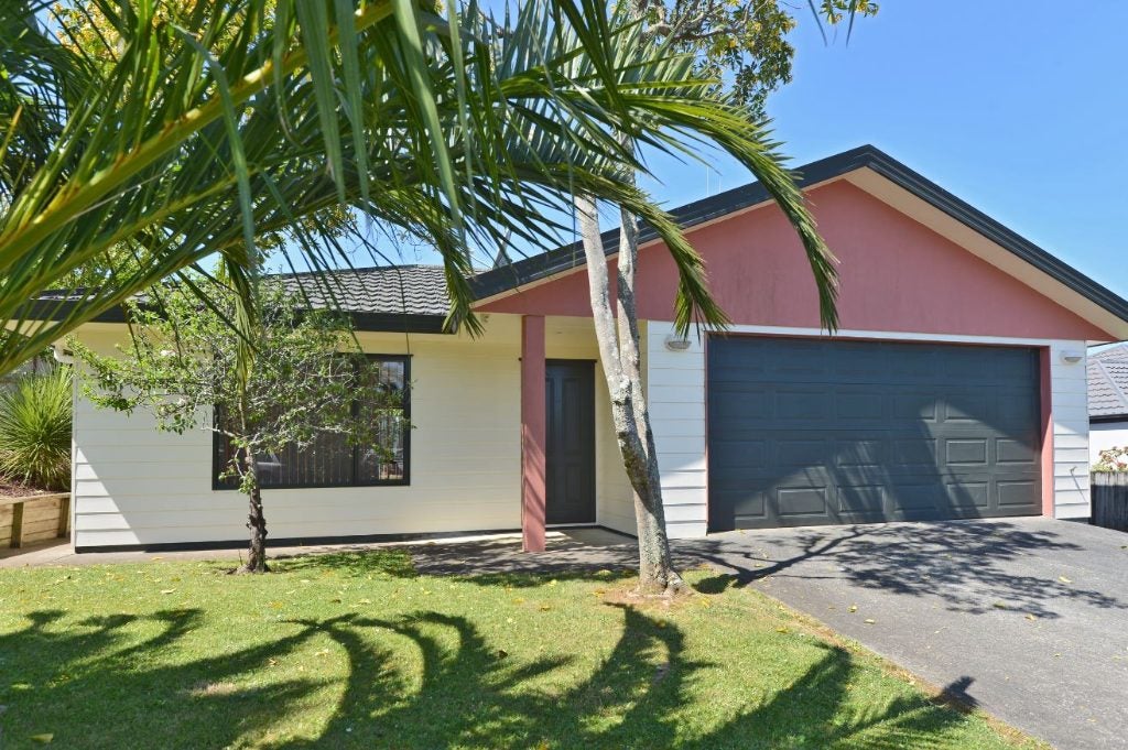 55 Ridgeway Drive, Kamo, Whangarei - Carousel 1