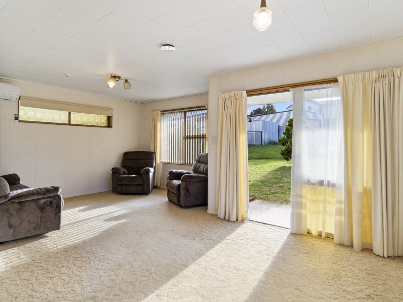 20B Columba Place, Matua, Tauranga - Carousel 2