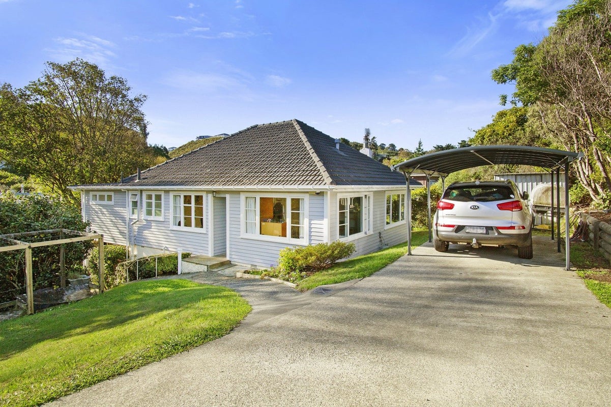 247 Middleton Road, Glenside, Wellington - Carousel 1