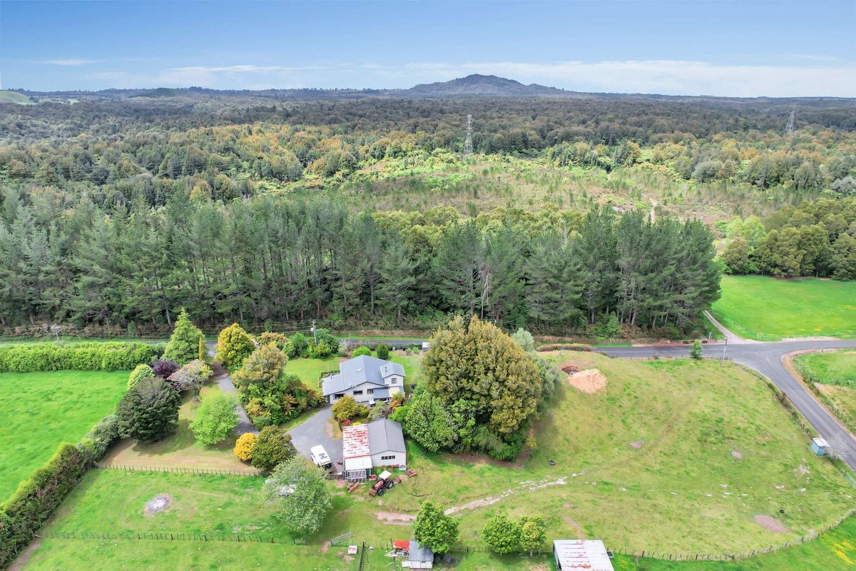 1668 Oropi Road, Oropi, Tauranga - Carousel 1