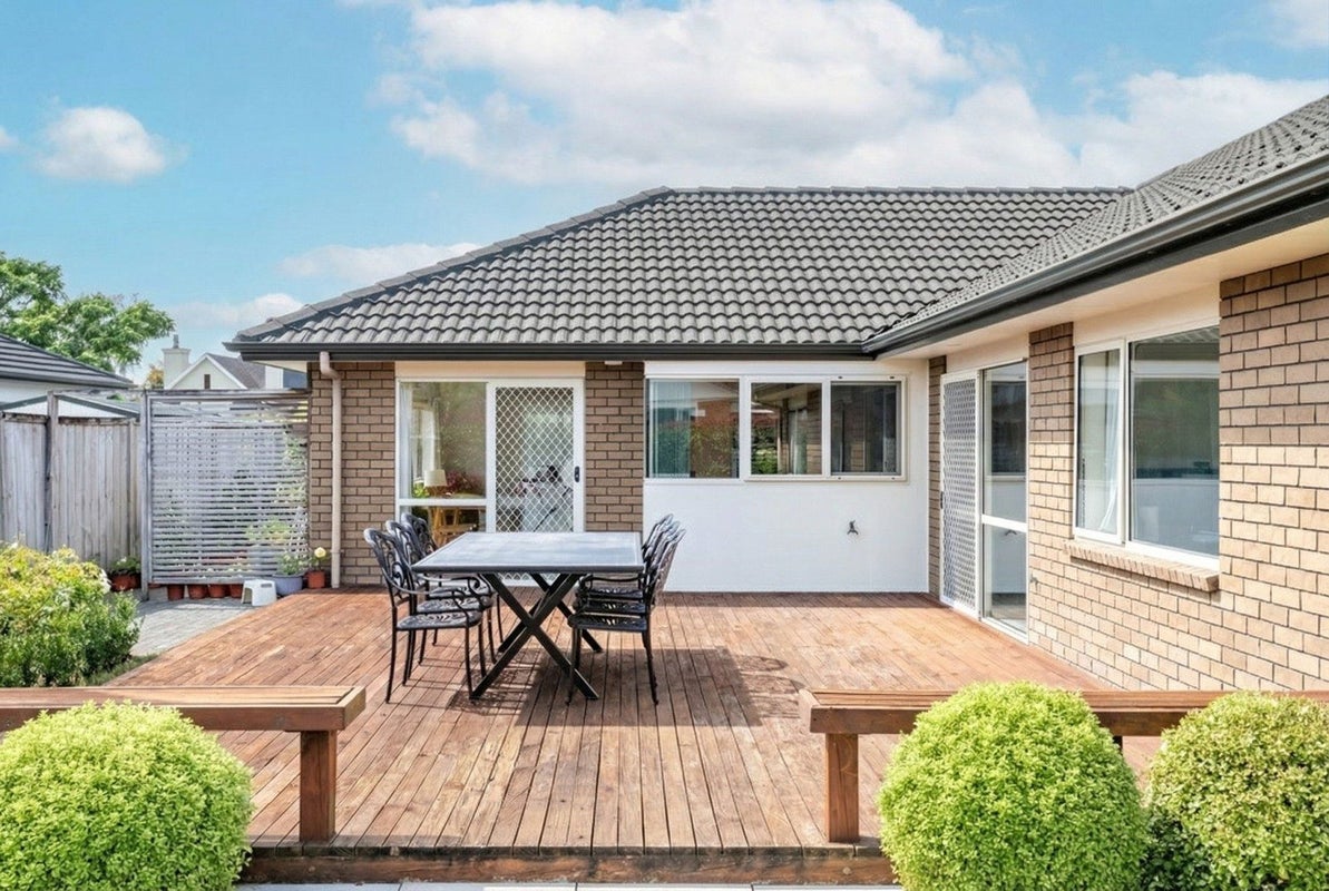 4 Chapel Hill, Rototuna, Hamilton - Carousel 16