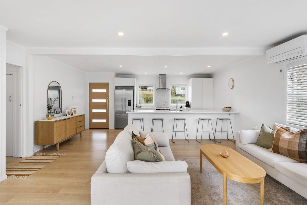 1/32 Elliott Avenue, Bayview, Auckland - Carousel 2