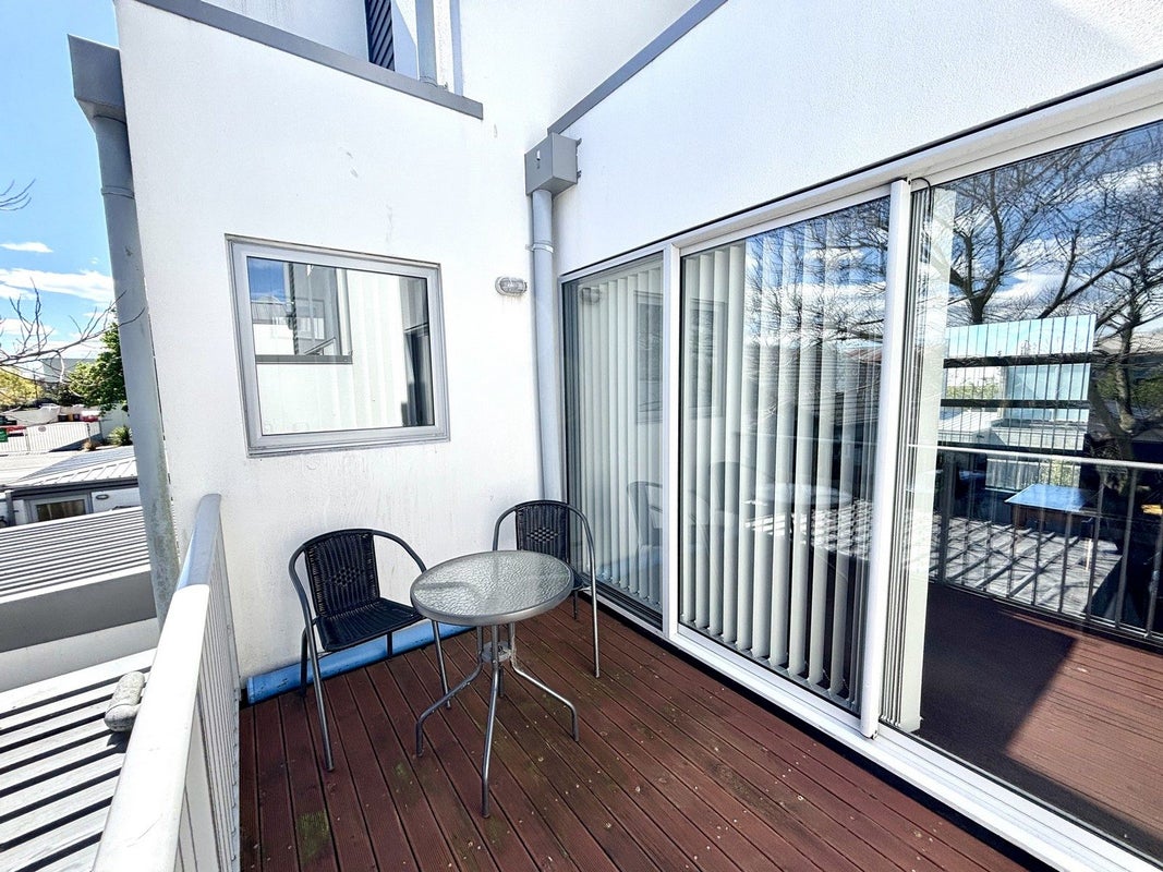 42D Devon Street, Sydenham, Christchurch - Carousel 11