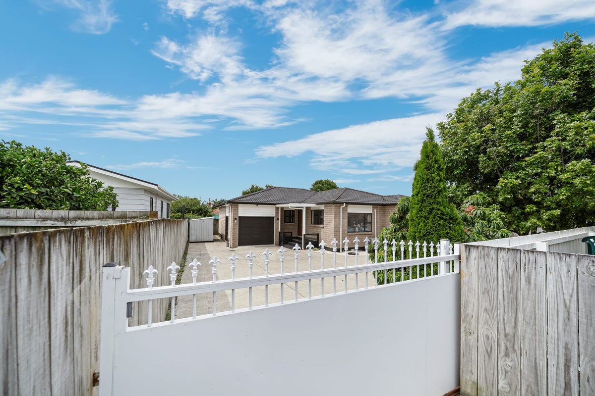 3A Freyberg Avenue, Papatoetoe, Auckland - Carousel 1