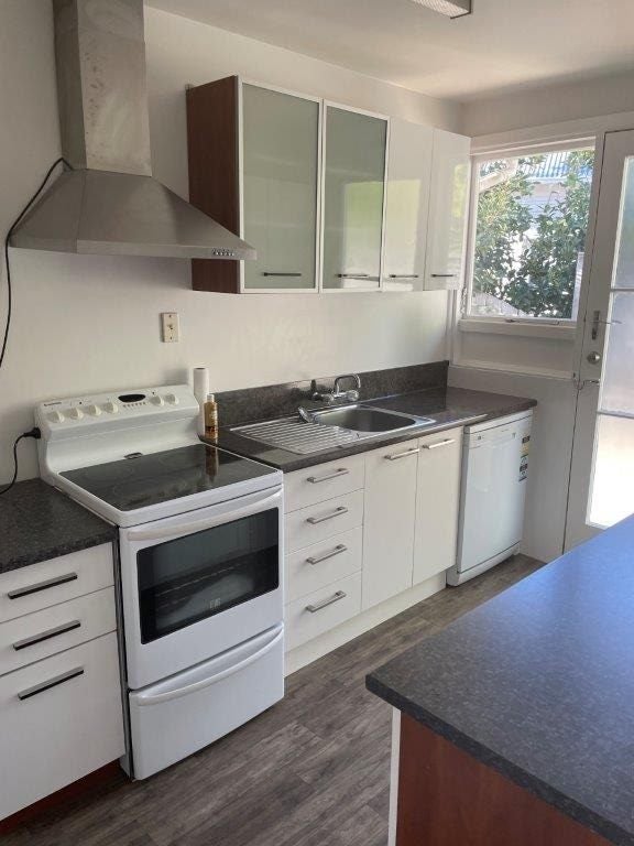 3/582 Barbadoes Street, Edgeware, Christchurch - Carousel 2