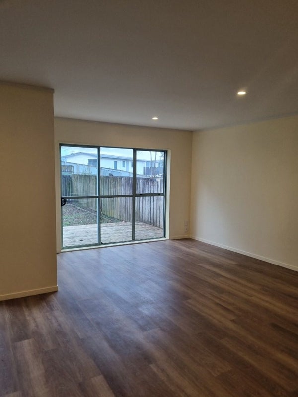 3/351 West Coast Road, Glen Eden, Auckland - Carousel 2