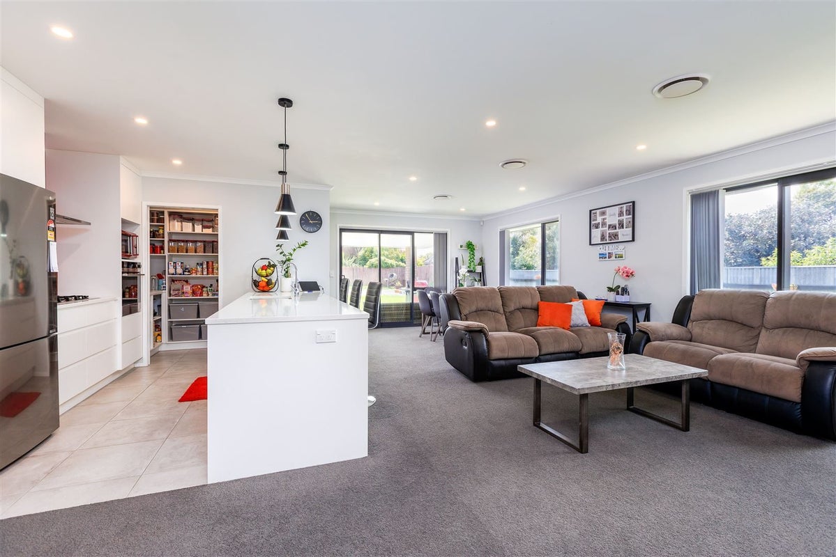 176B Chapel Street, Masterton, Masterton - Carousel 1