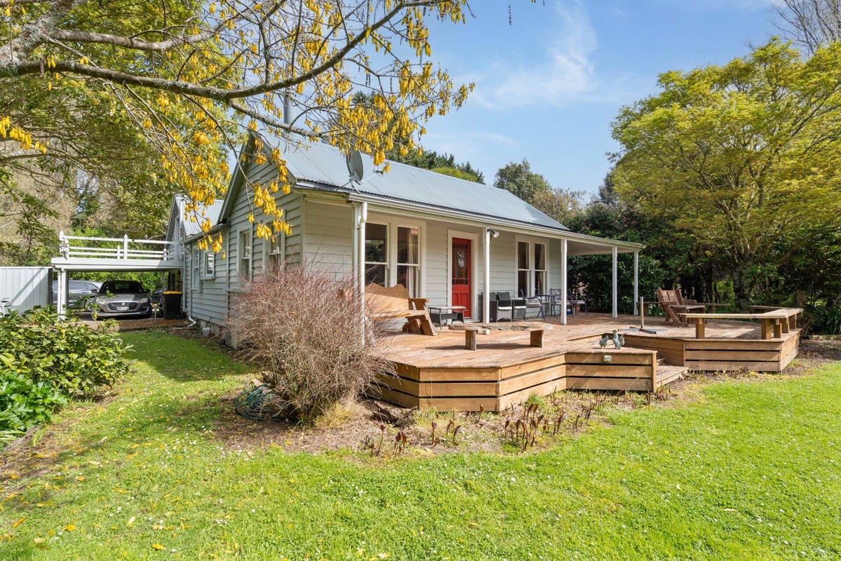 12 Church Street, Greytown - Carousel 2