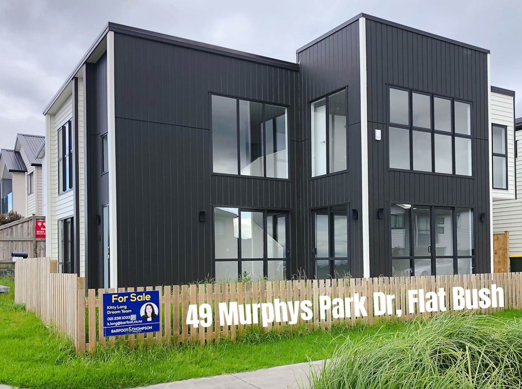 49 Murphys Park Drive, Flat Bush, Auckland - Carousel 1