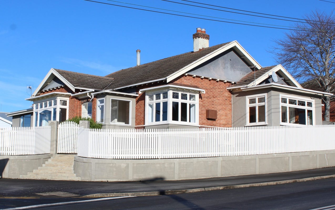 53 Hawthorn Avenue, Mornington, Dunedin - Carousel 1