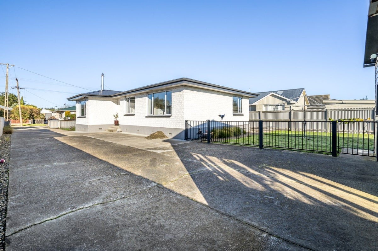 220 Mcquarrie Street, Kingswell, Invercargill - Carousel 1