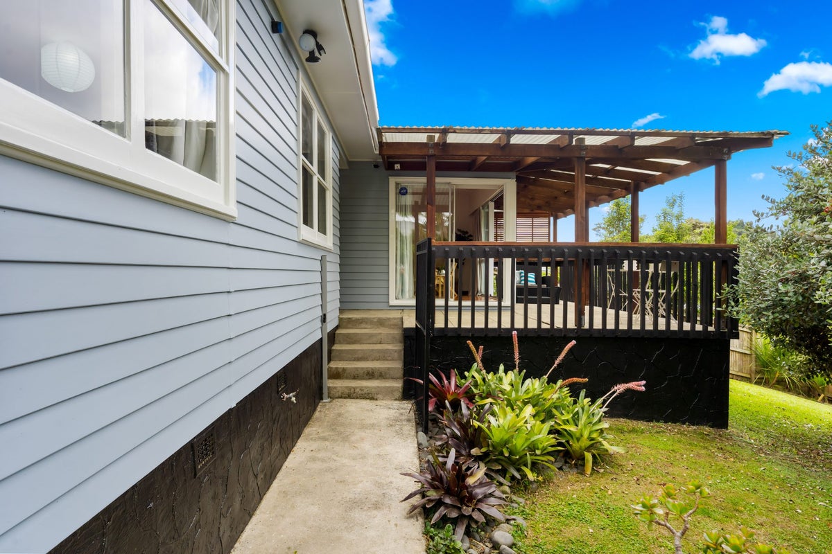 74 Lauderdale Road, Birkdale, Auckland - Carousel 11