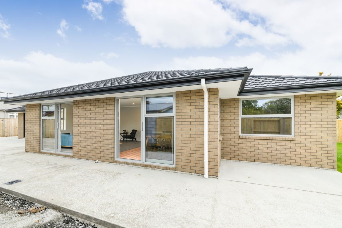 1/11 Seaforth Avenue, Milson, Palmerston North - Carousel 1