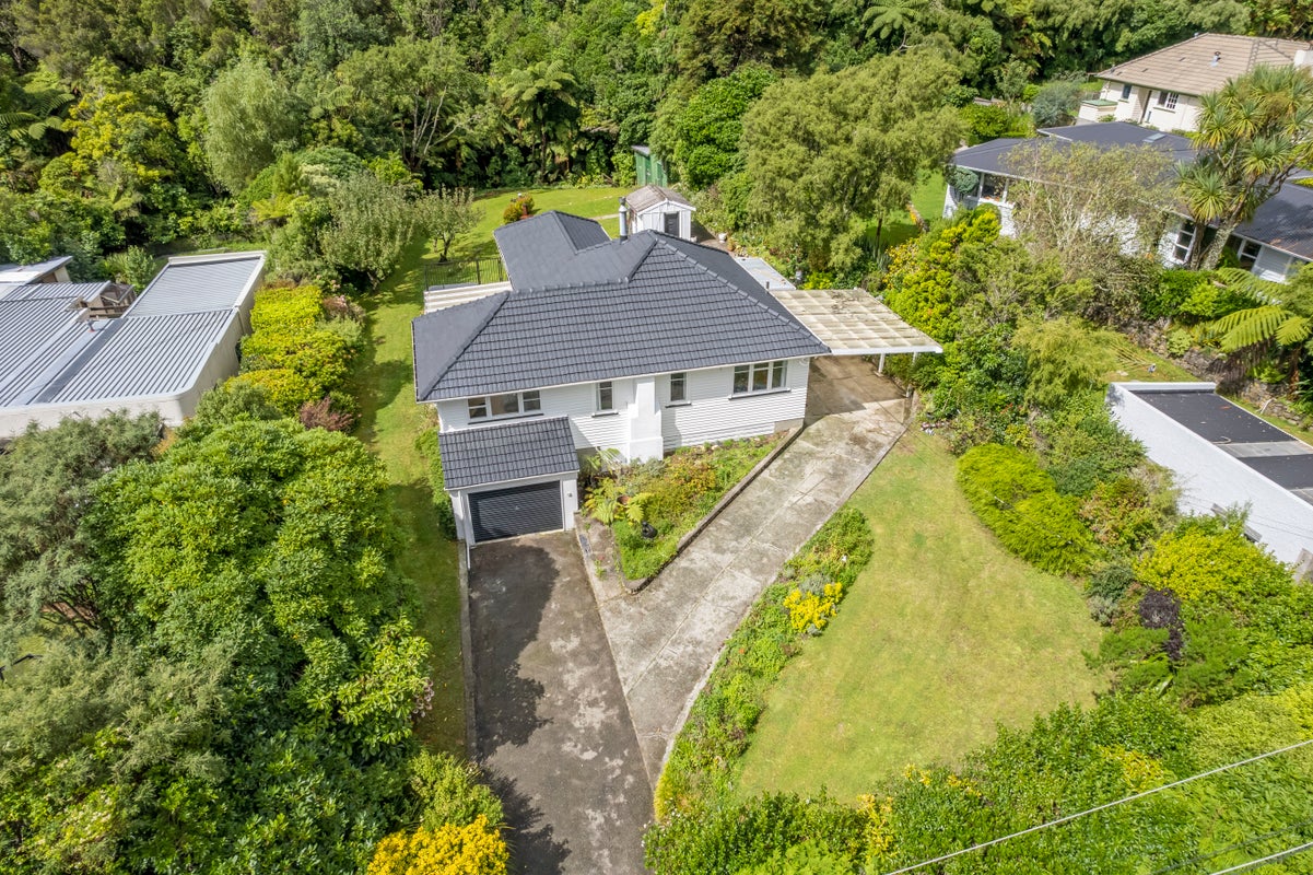 489 Stokes Valley Road, Stokes Valley, Lower Hutt - Carousel 2