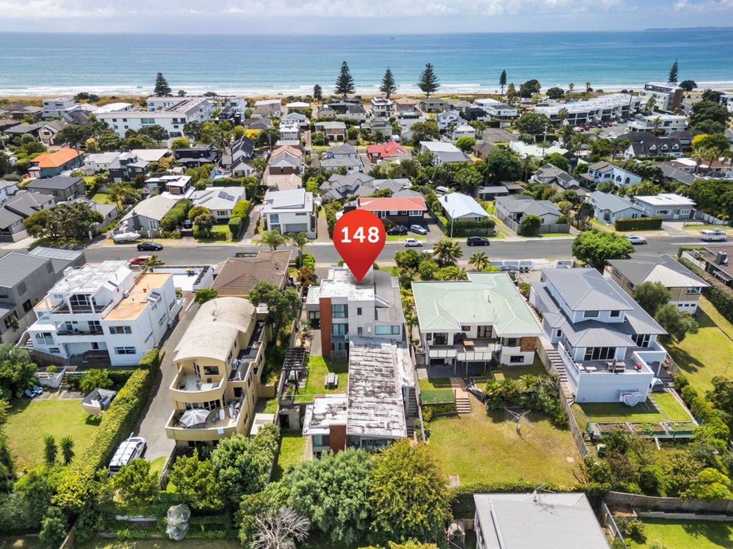 148 Oceanview Road, Mount Maunganui, Mount Maunganui - Carousel 1