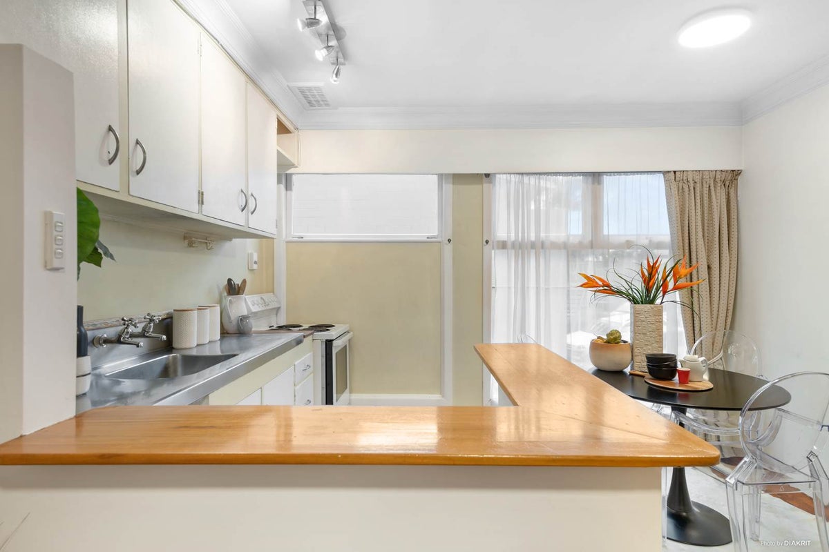 10/2 Westwood Terrace, Ponsonby, Auckland - Carousel 2
