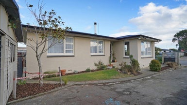 25 Henderson Street, Kingswell, Invercargill - Carousel 1