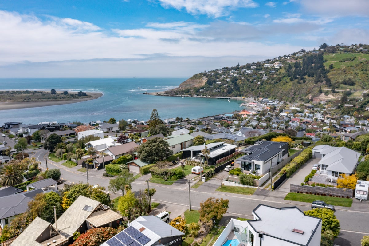 62 Moncks Spur Road, Redcliffs, Christchurch - Carousel 35