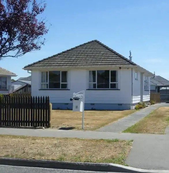 11 Tinokore Street, Hei Hei, Christchurch City, Canterbury - Carousel 1