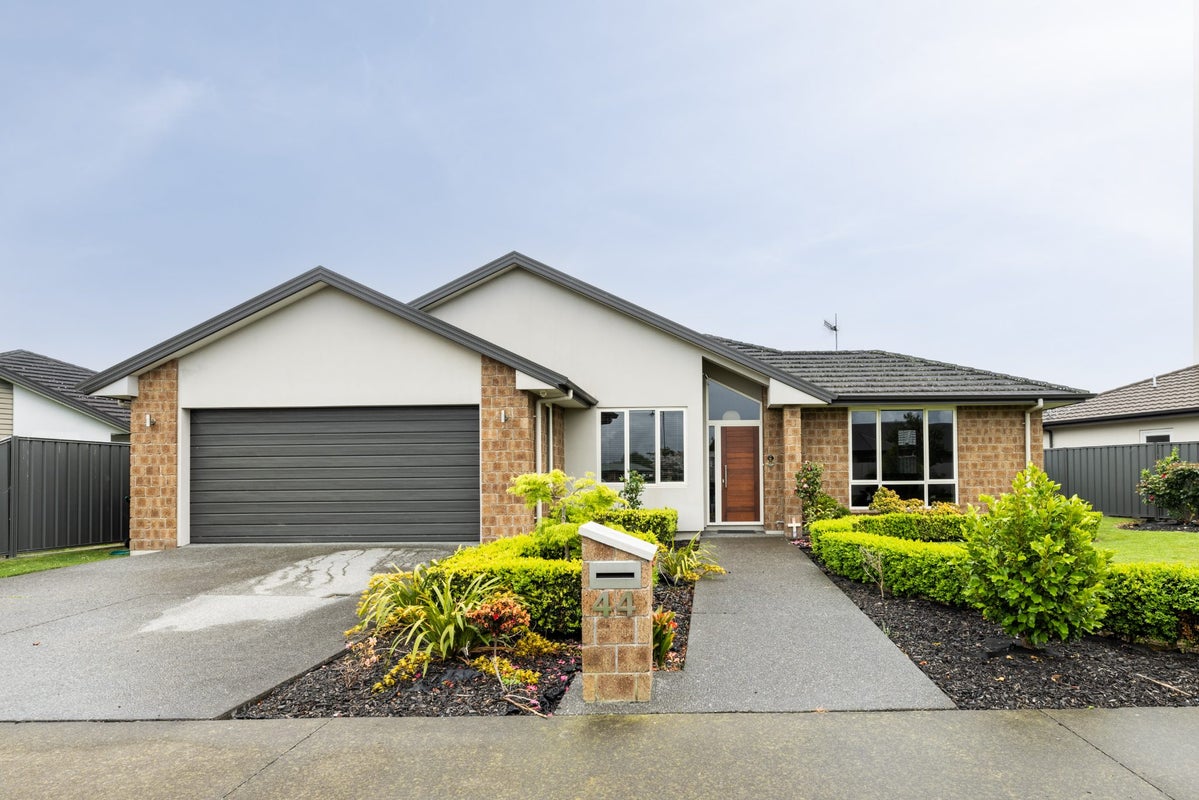44 Tasman Drive, Poraiti, Napier - Carousel 1