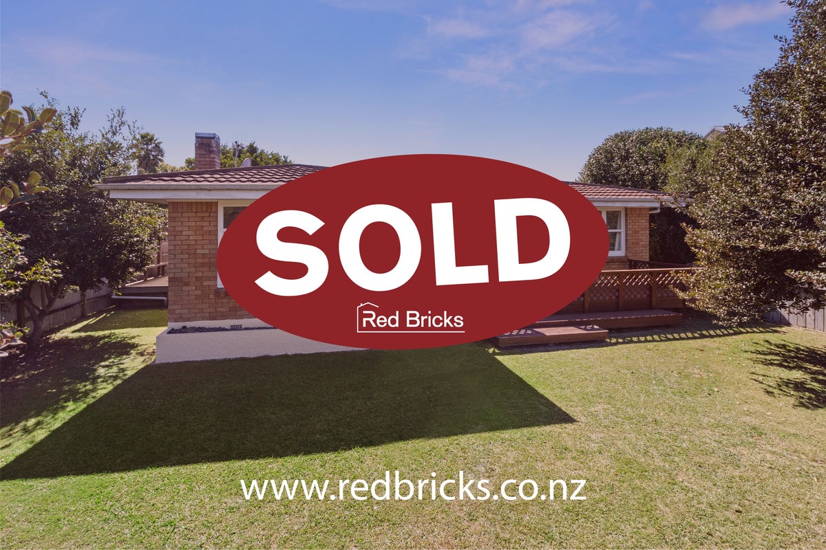 14 Dover Road, St Andrews, Hamilton - Carousel 1