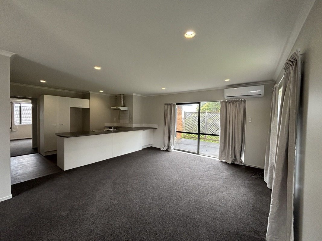 44 Senator Drive, Manurewa, Auckland - Carousel 2