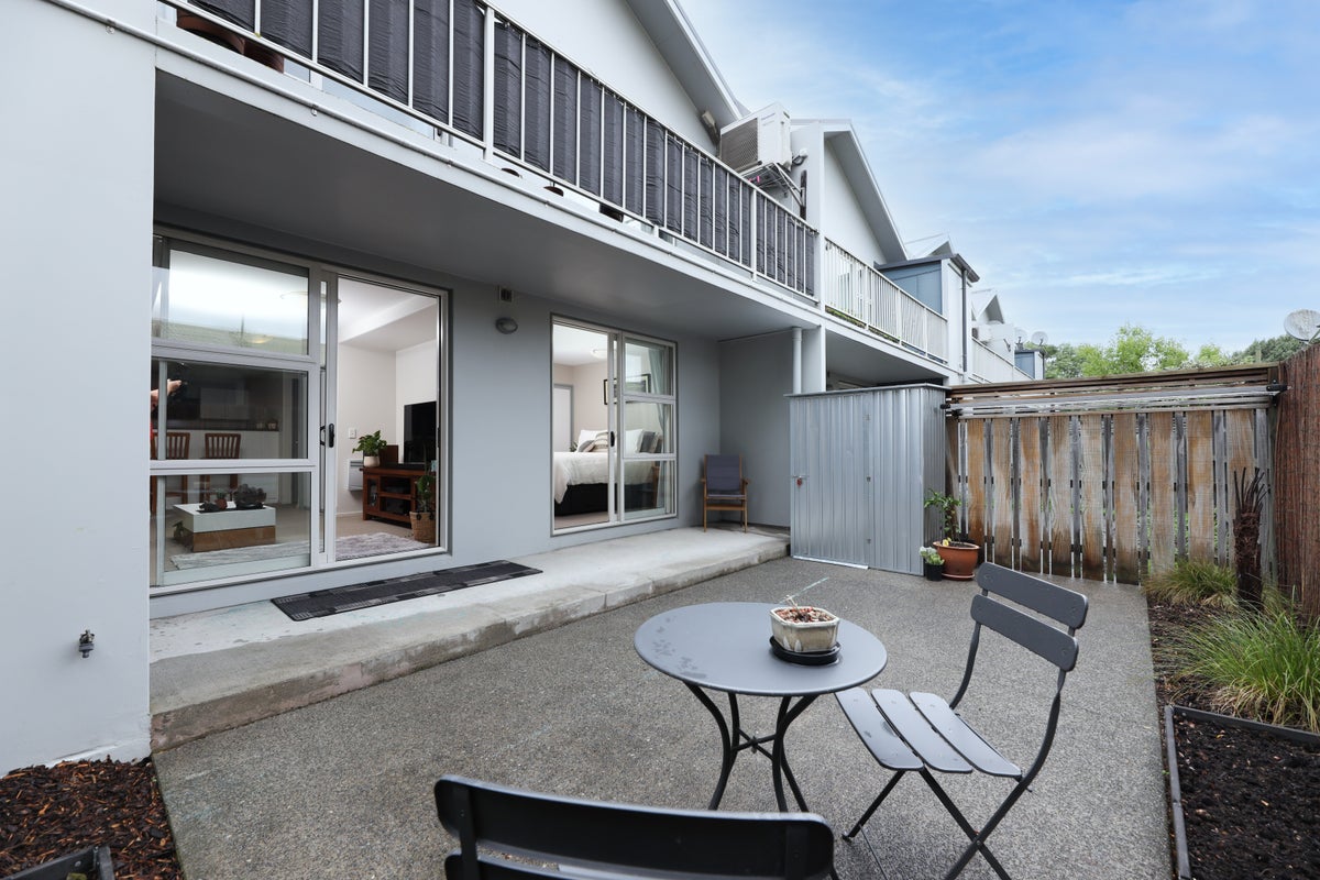 2/14 Brougham Street, Addington, Christchurch - Carousel 1