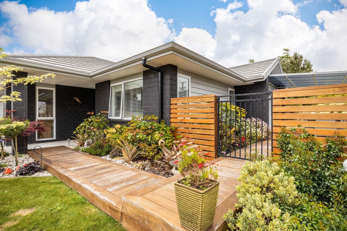 389D Frankley Road, Ferndale, New Plymouth - Carousel 1