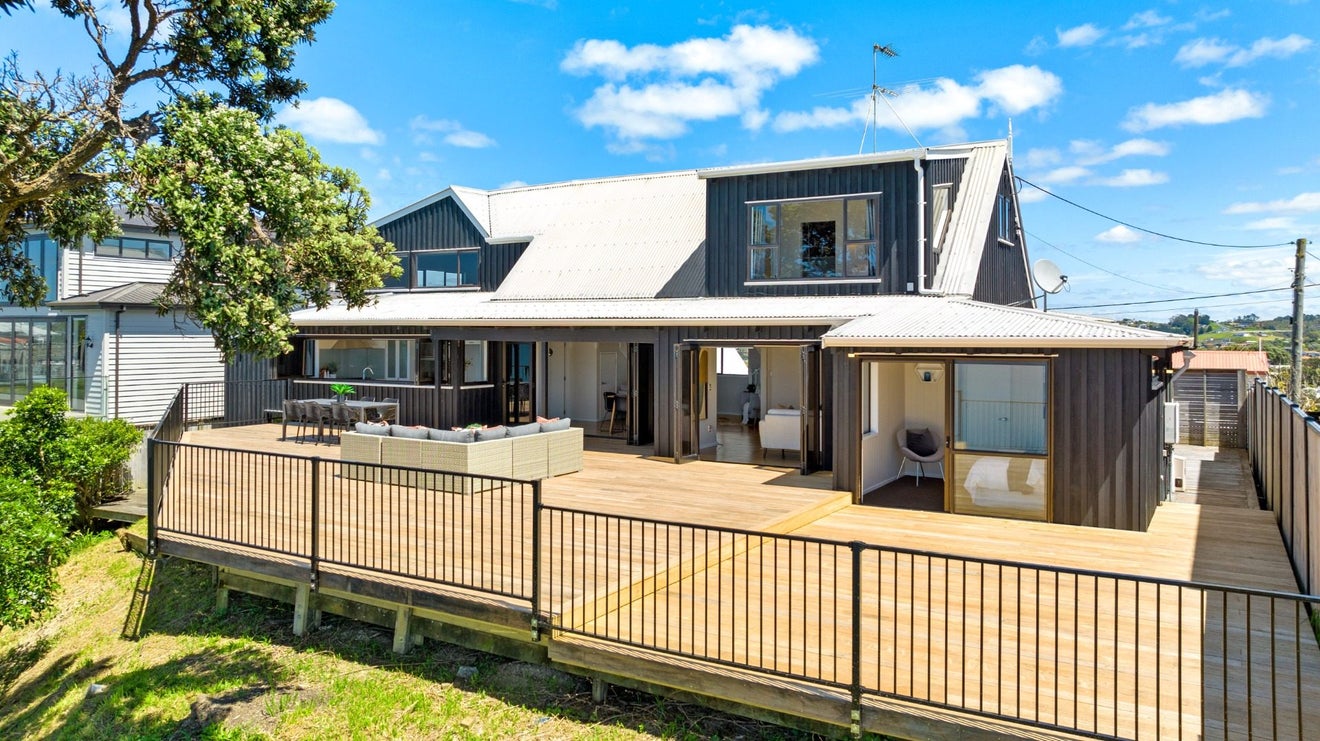 86 Ardern Avenue, Stanmore Bay, Whangaparaoa - Carousel 2