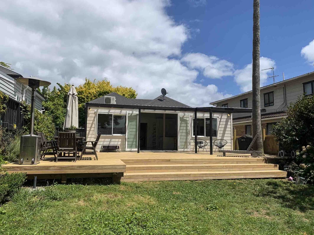 9 School Road, Morningside, Auckland - Carousel 18