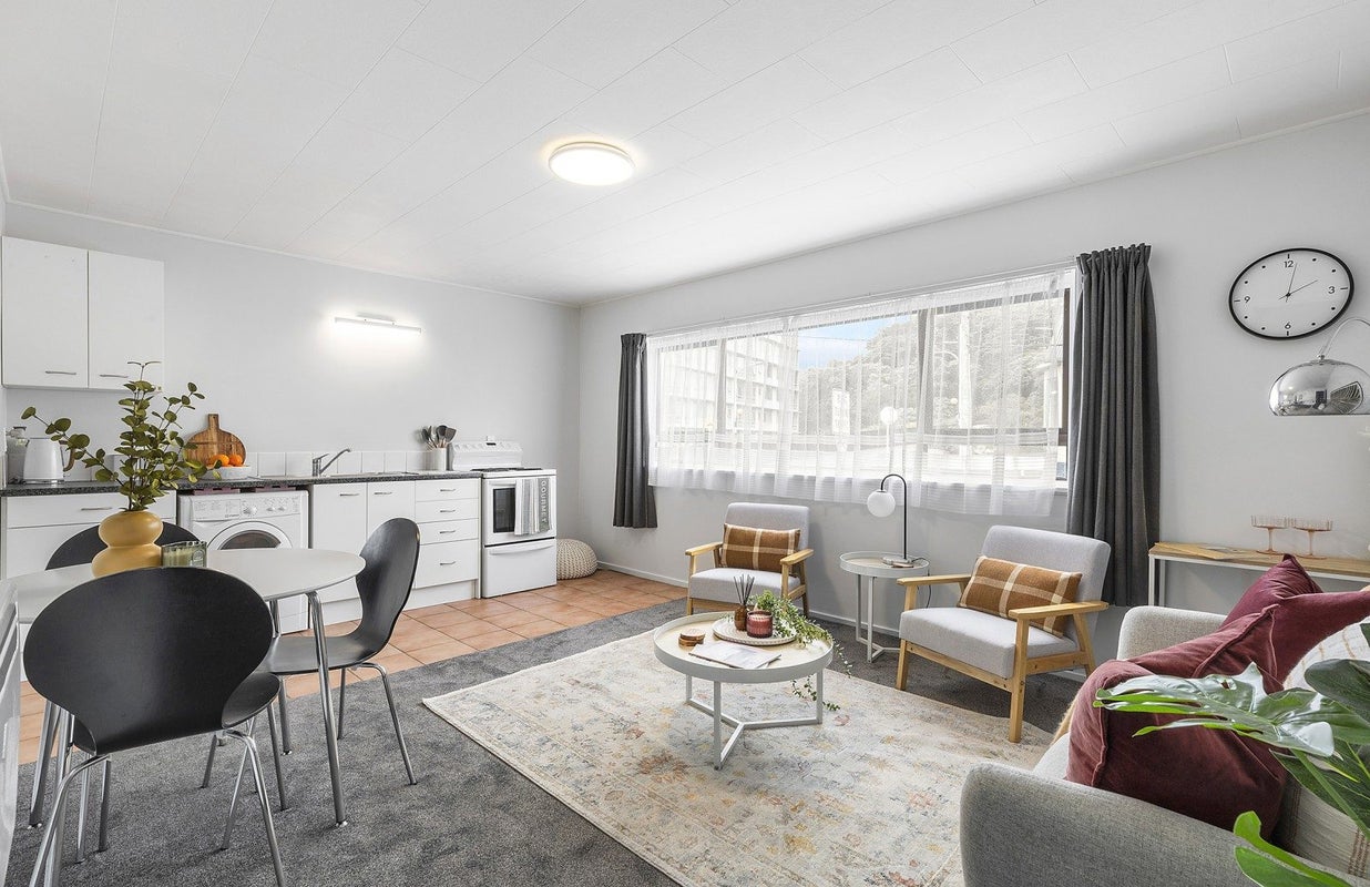 3/52 Russell Terrace, Berhampore, Wellington - Carousel 2