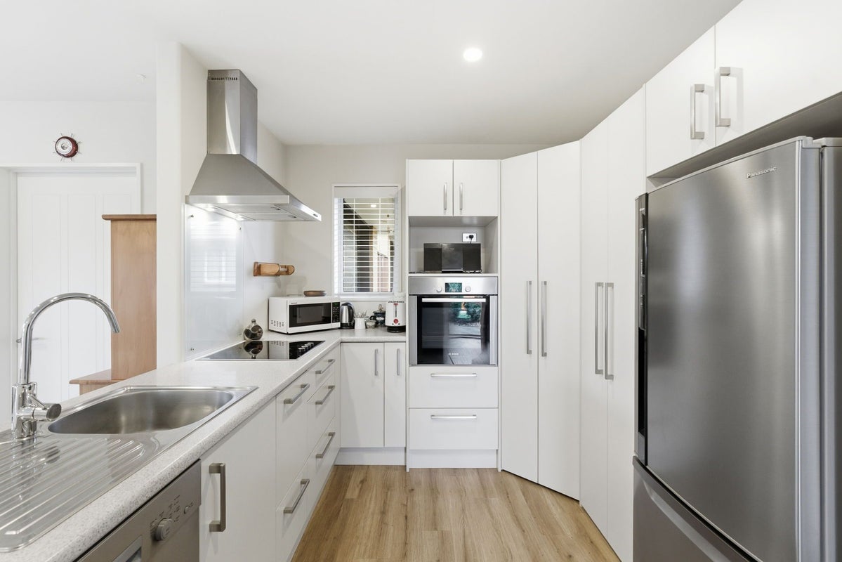 1/105 Brynley Street, Hornby, Christchurch - Carousel 2