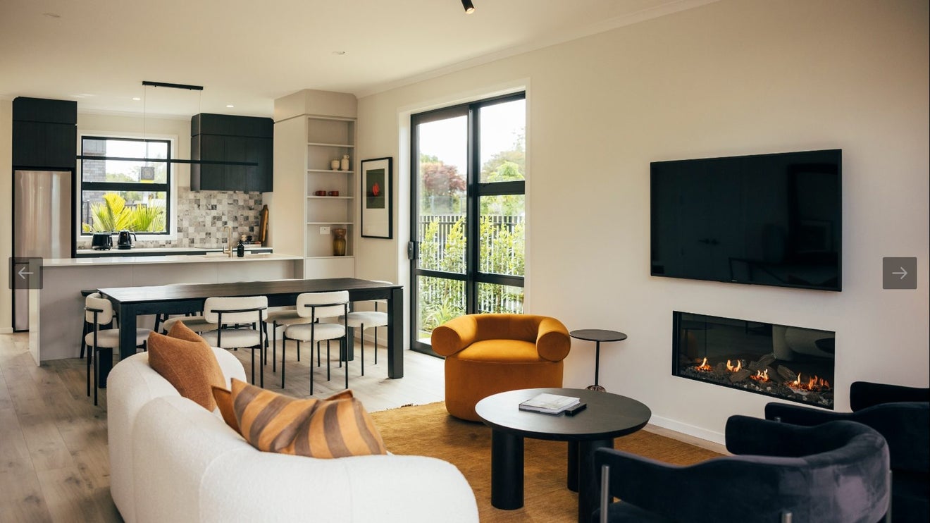 660A Swanson Road, Swanson, Auckland - Carousel 1