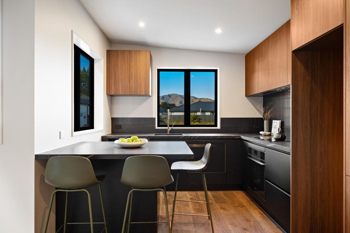 9 Walton Way, Lower Shotover, Queenstown - Carousel 2