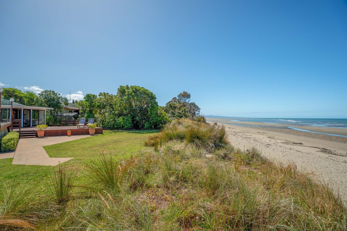 52 Bishop Road, Takaka - Carousel 2