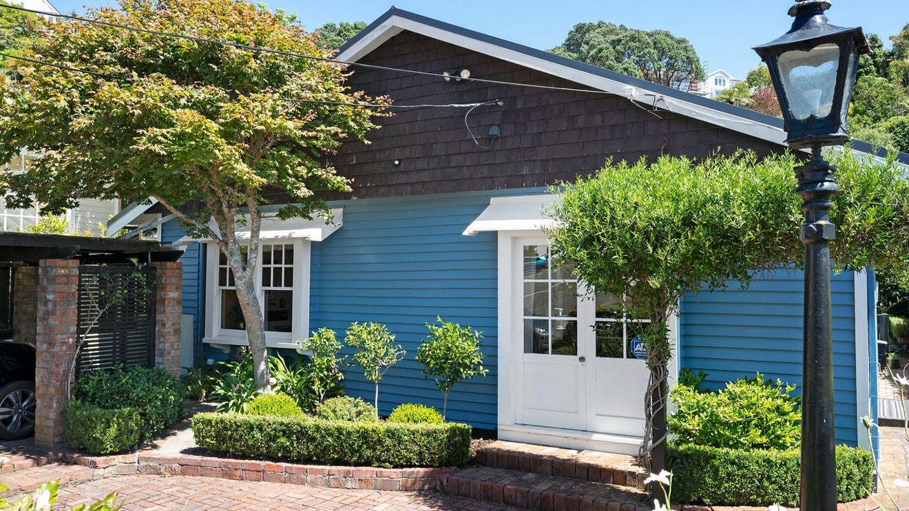 58 Glen Road, Kelburn, Wellington - Carousel 1