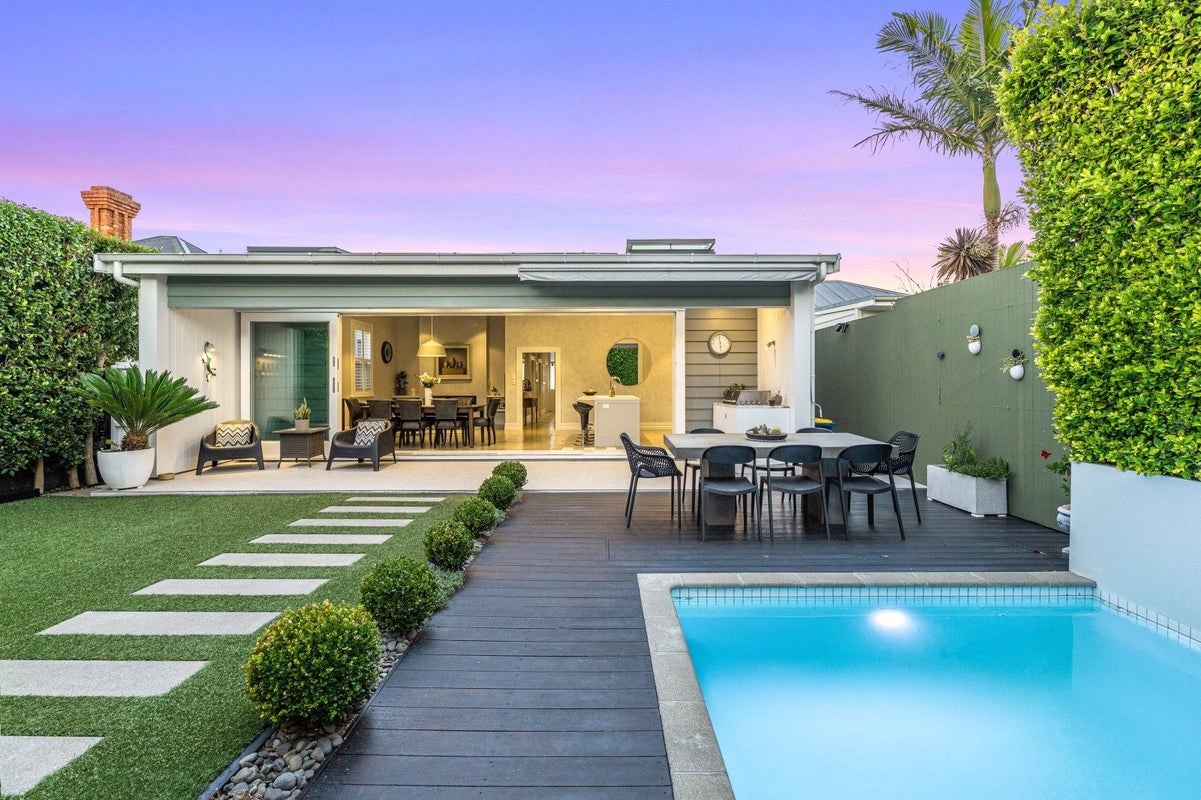 9 Shoal Bay Road, Devonport, Auckland - Carousel 2