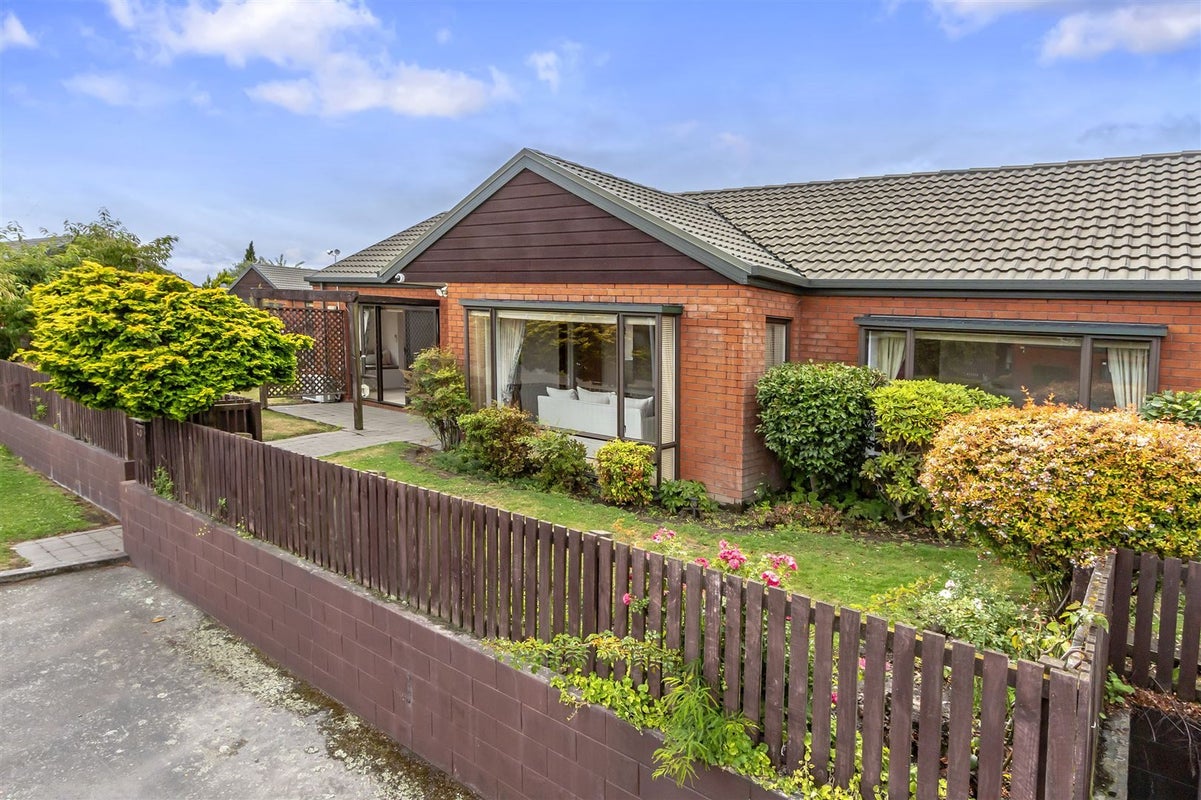 40 Munro Street, Redwood, Christchurch - Carousel 1